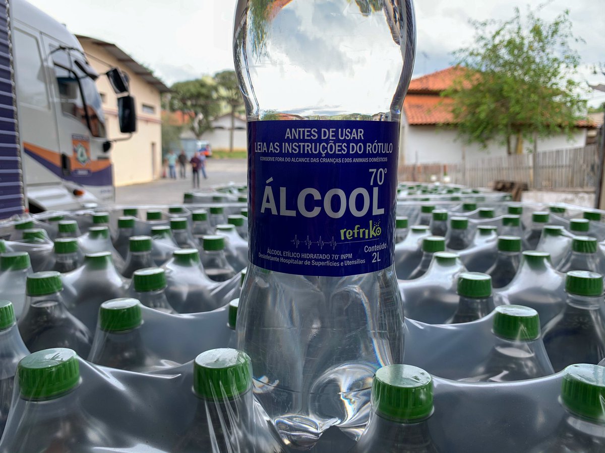 Refriko comienza a producir alcohol 70° para ayudar a combatir la pandemia